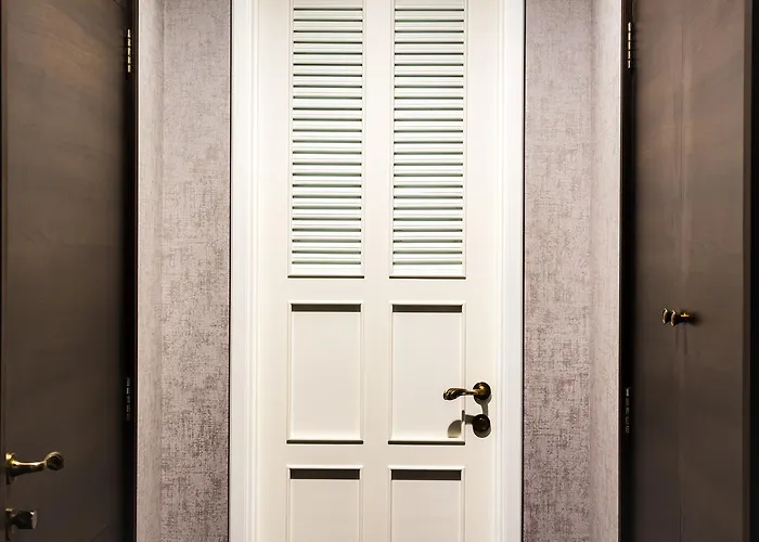 ホテル The Fah Silom 3*