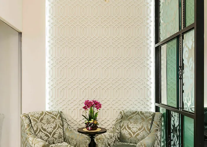 ホテル The Fah Silom 3*
